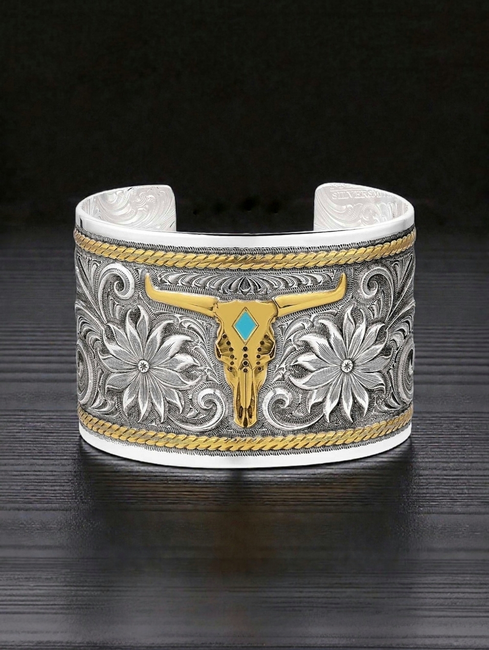 Montana Silversmiths Meadow Majesty Steer Head Cuff‎ Bracelet Retail $100 New!